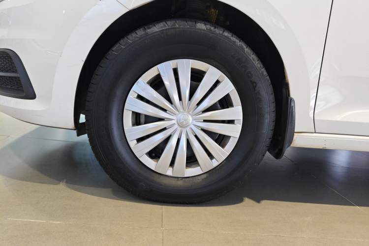 Used Volkswagen Santana 2021 1.5L Automatic Fashion Edition Left Front Wheel Hub