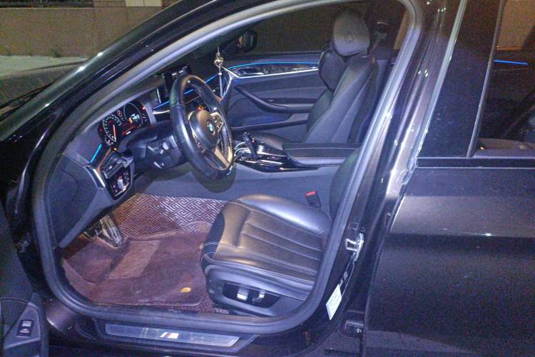 Used BMW 5 Series 2019 530Li Leading Model M Sport Package
