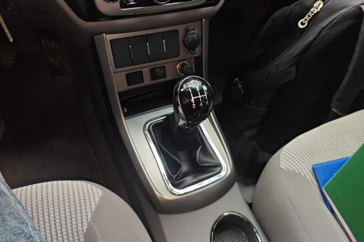 Used Geely Auto Classic Emgrand 2013 Sedan 1.5L Manual Entry-Level Model