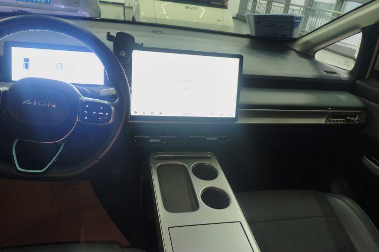 Used AION Y 2022 Plus 70 Smart Edition
