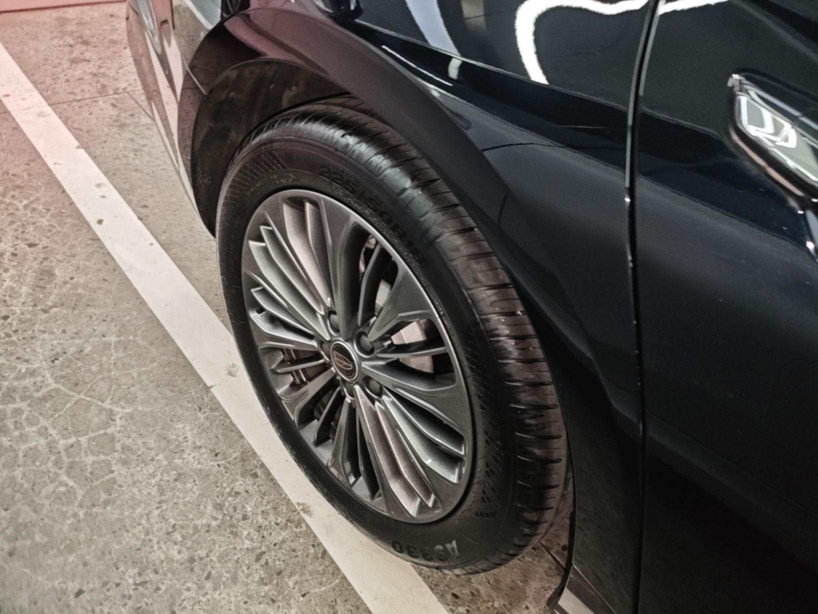 Hongqi H5 2026 Model 2.0T Automatic Qi Ling Pro Edition — снимка 11