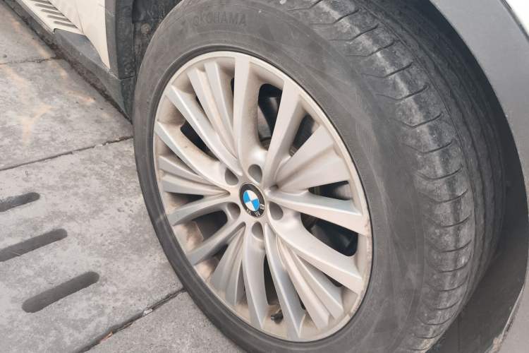 Used BMW X5 2014 xDrive35i Leading Model Right Front Wheel Hub