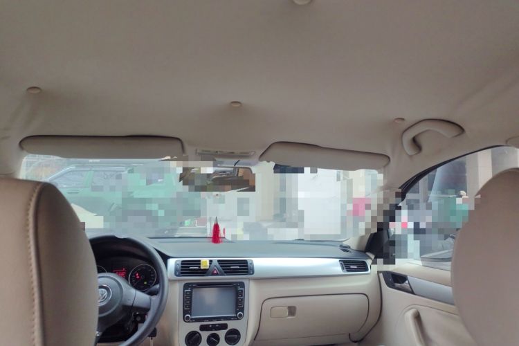 Used Volkswagen Bora 2011 1.6L Manual Fashion Edition
