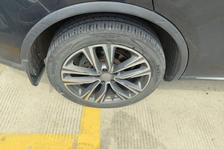 Used BYD Tang 2018 2.0T Automatic Smart Connect Prestige 7-Seater China V Standard
