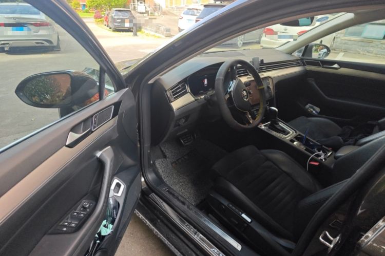 Used Volkswagen Variant 2018 380TSI Two-Wheel Drive Comfort Edition Driver Seat