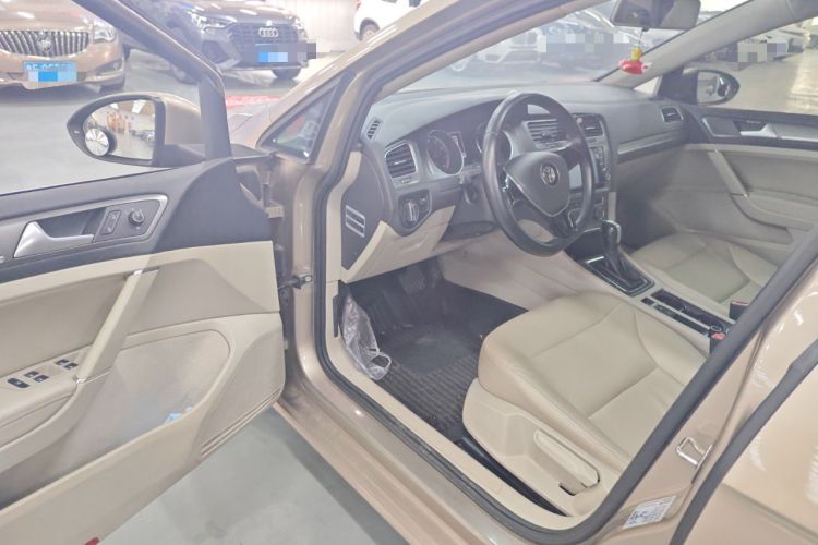 Used Volkswagen Golf 2015 1.6L Automatic Comfort Model