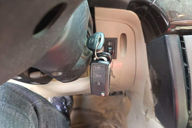 Used Soueast V3 Lingyue 2014 1.5L Manual Smart Edition