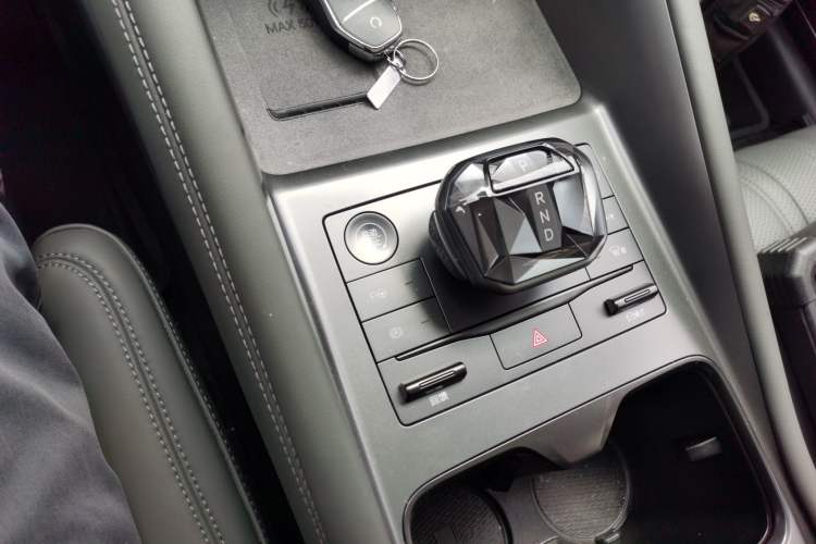 Used BYD Song L EV 2025 Intelligent Driving Version 662 km LiDAR Excellence Edition