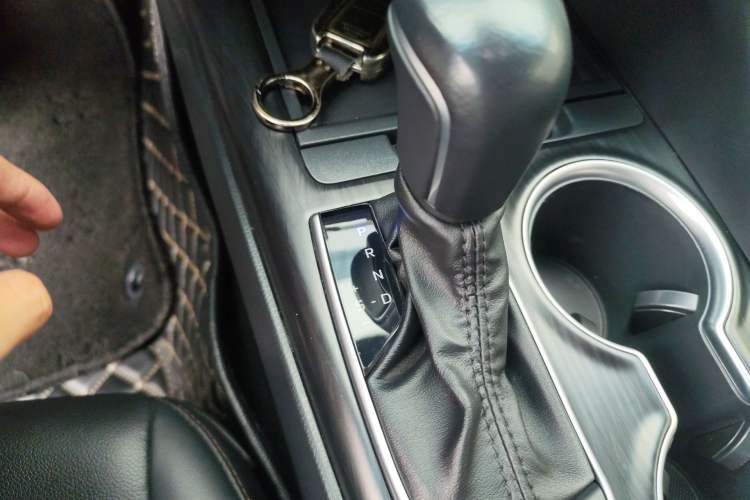 Used Toyota Camry 2021 Dual-Motor 2.5HG Luxury Edition Gear Lever