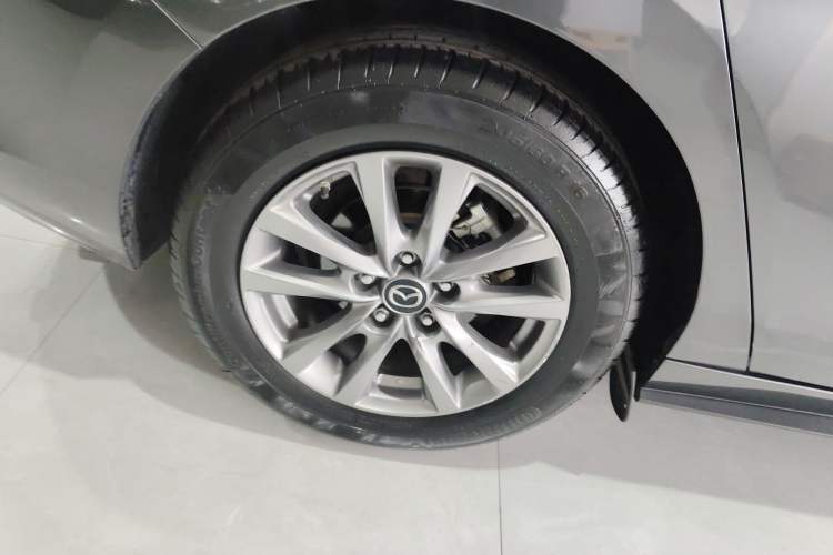 Used Mazda 3 Axela 2020 1.5L Automatic Zhiyue Sunroof Version Right Rear Wheel Hub