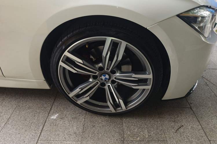Used BMW 3 Series 2019 320i M Sport Package
