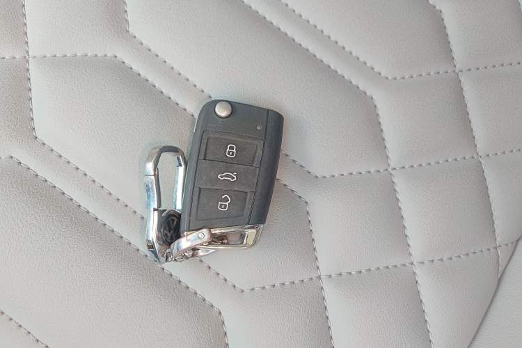 Used Volkswagen Tayron 2024 300TSI Two-Wheel-Drive Luxury Plus Advanced Version
