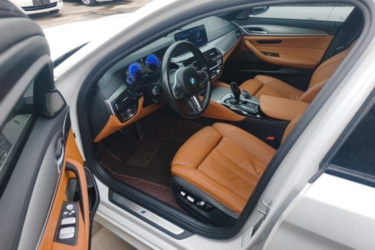 Used BMW 5 Series 2018 Restyled 530Li Luxury Edition M Sport Package