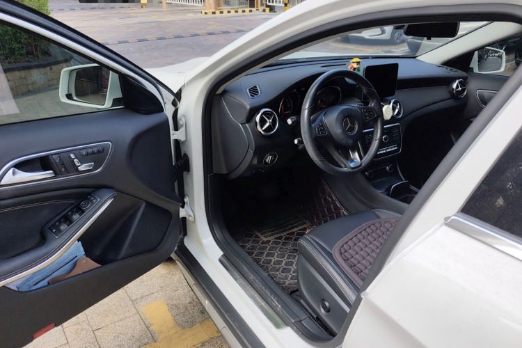 Used Mercedes-Benz GLA 2017 GLA 200 Fashion Model