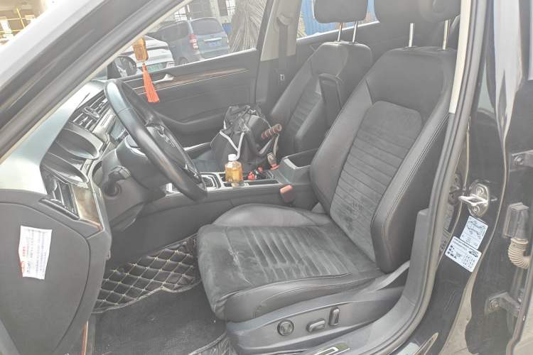 Used Volkswagen Magotan 2018 330TSI DSG Luxury Model Left Front Seat