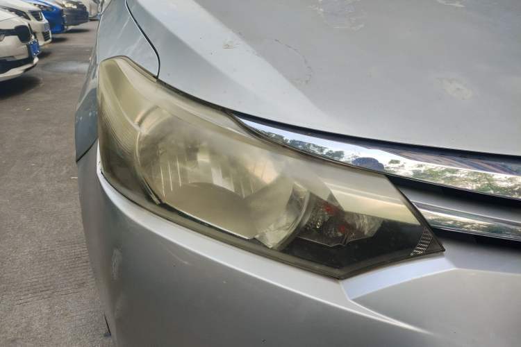 Used Toyota Vios 2014 1.5L Automatic ZhiShang Edition Right Front Headlight