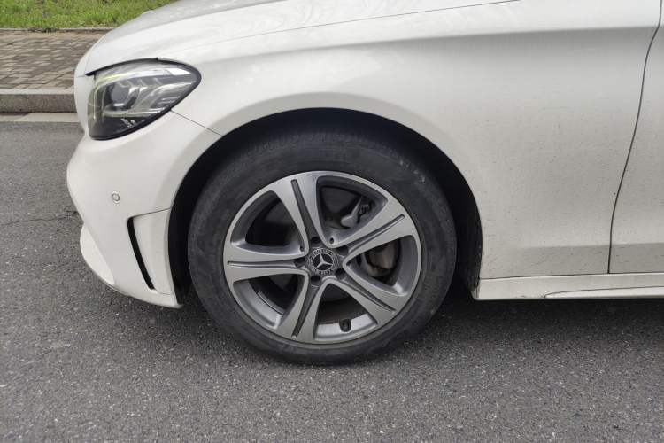 Used Mercedes-Benz C-Class 2019 C 260 L Sport Edition Left Front Wheel Hub