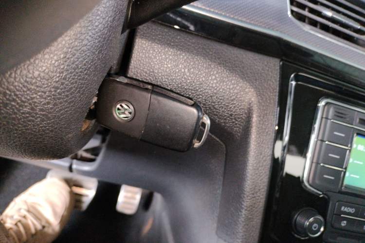 Used Volkswagen C-TREK 2017 230TSI DSG Comfort Version
