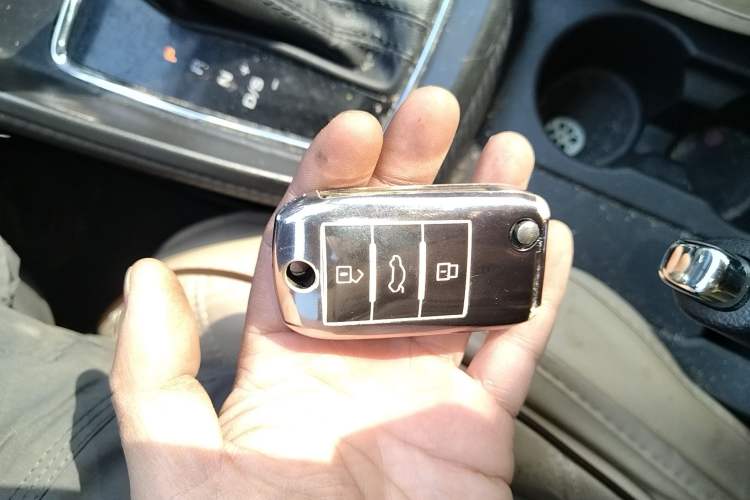 Used MG ZS 2018 1.5L Automatic Luxury Edition China V Standard