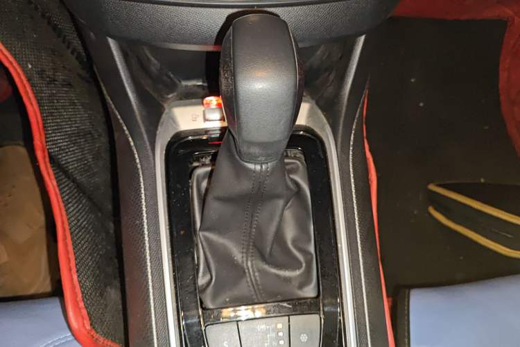 Used Peugeot 408 2020 360THP 10th Anniversary Premium Edition Gear Lever