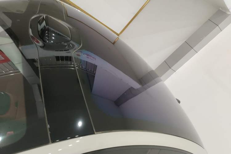 Used Xiaomi Auto SU7 2024 Four-Wheel Drive Ultra-Long Range Advanced Intelligent Driving Max Edition
