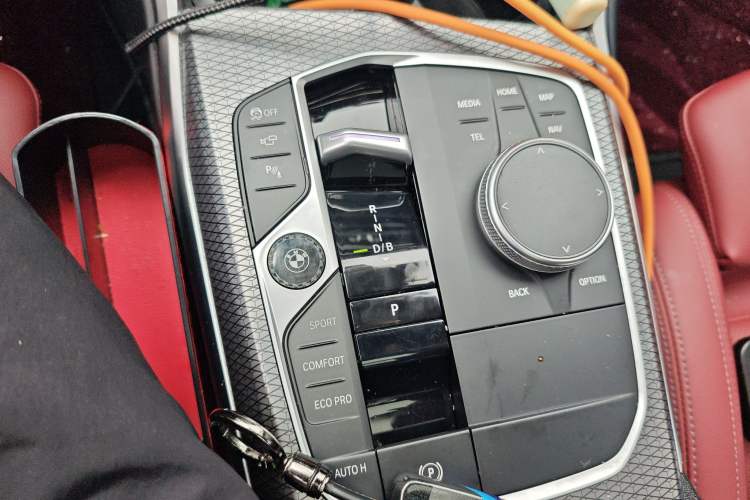 Used BMW i3 2023 eDrive 40 L Midnight Sports Package
