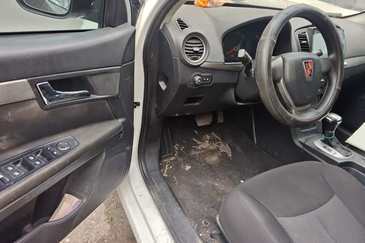 Used Roewe 350 2015 1.5L Automatic Luxury Sunroof Edition