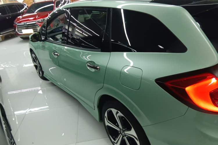 Used Honda Jade 2017 210 TURBO CVT Luxury Edition 5 Seats
