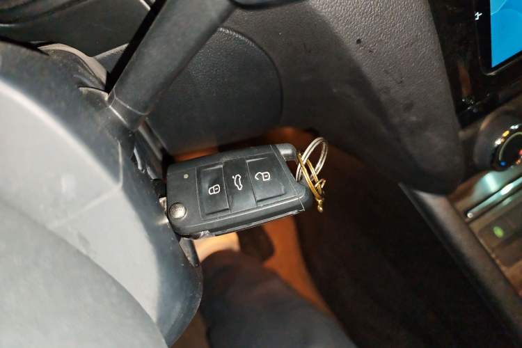 Used Skoda Octavia 2016 1.6L Automatic Smart Drive Edition
