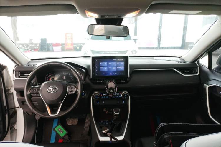 Used Toyota RAV4 2021 2.0L CVT Two-Wheel Drive Prestige Edition