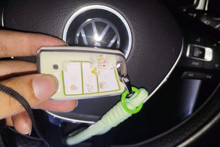 Used Volkswagen T-ROC 2021 280TSI DSG Two-Wheel Drive Elite Connect Edition