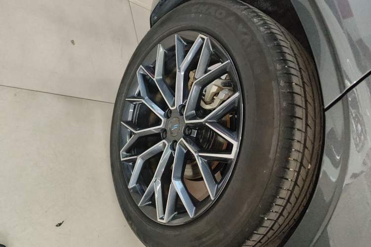 Used Oshan Z6 New Energy 2023 ZhiDian iDD 150KM Flagship PLUS Smart Parking Edition