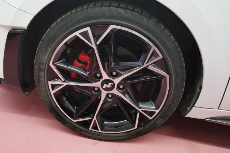 Used Hyundai Lafesta 2023 270T N Line DLX Luxury Edition Left Front Wheel Hub