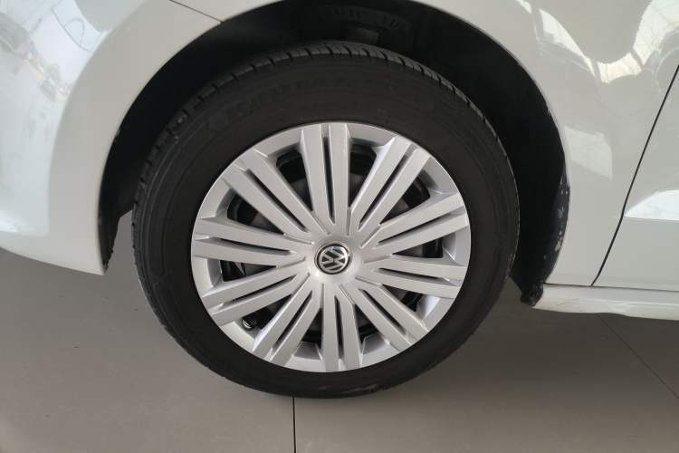 Used Volkswagen Polo 2016 1.6L Automatic Comfort Model
