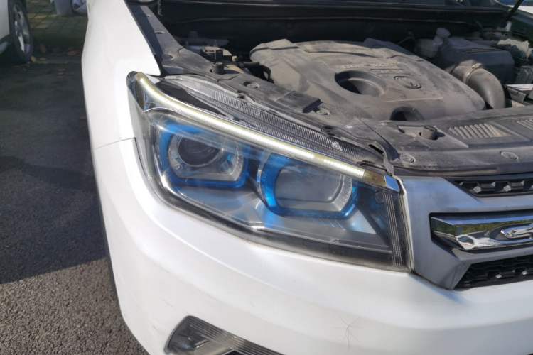 Used CHANGAN CS75 2014 1.8T Automatic Elite Model China IV Standard
