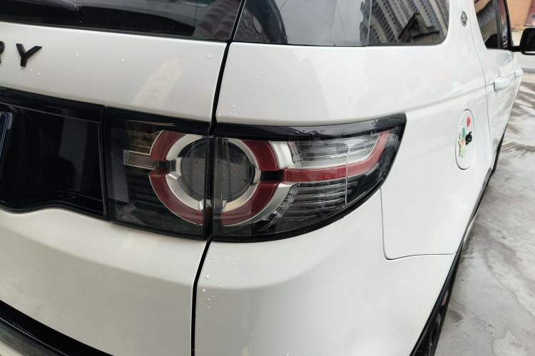 Used Land Rover Discovery Sport 2019 240 PS SE Dynamic Version China VI Standard
