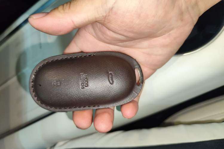 Used Li Auto MEGA 2024 Ultra Model