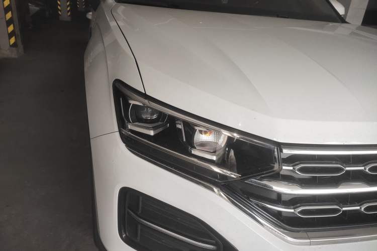 Used Volkswagen Tayron 2020 280TSI Two-Wheel Drive Luxury Connect Edition Right Front Headlight