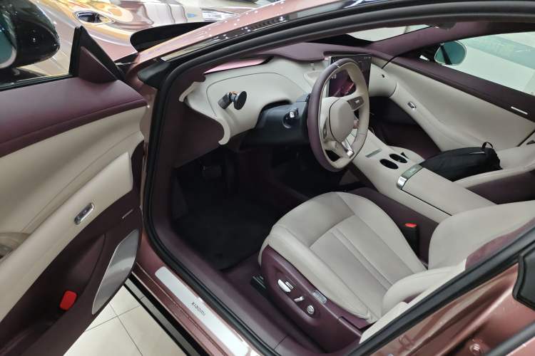 Used Xiaomi Auto YU7 2025 Ultra-Long Range High-Performance All-Wheel-Drive Max Edition