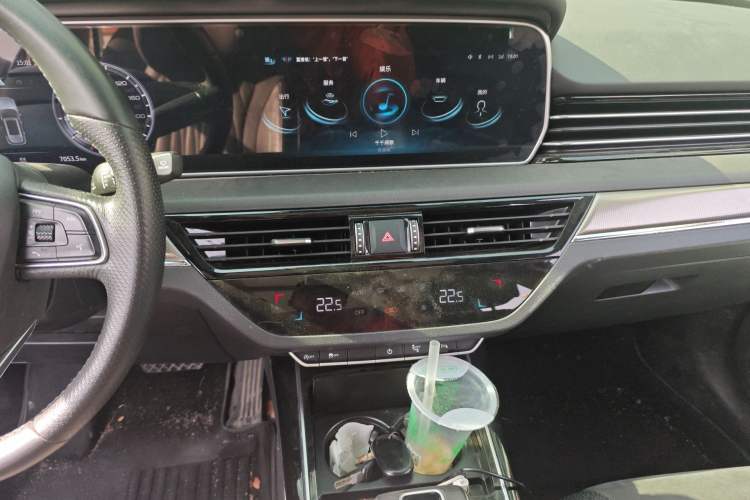 Used Hongqi HS5 2022 2.0T Smart Connect Flagship Edition
