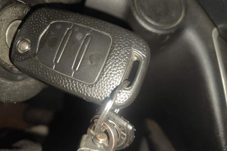 Used Wuling Hongguang S3 2019 Automatic Clutch Version 1.5L Manual Comfort Model China V Standard Vehicle Key