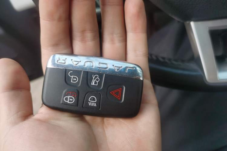 Used Jaguar XF 2013 XF 2.0T Luxury Edition
