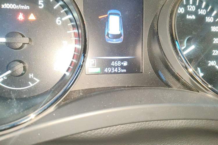 Used Nissan X-Trail 2020 2.0L XL ITS 3-Row CVT 2WD SmartConnect 7-Seater Comfort Edition Odometer Close Up