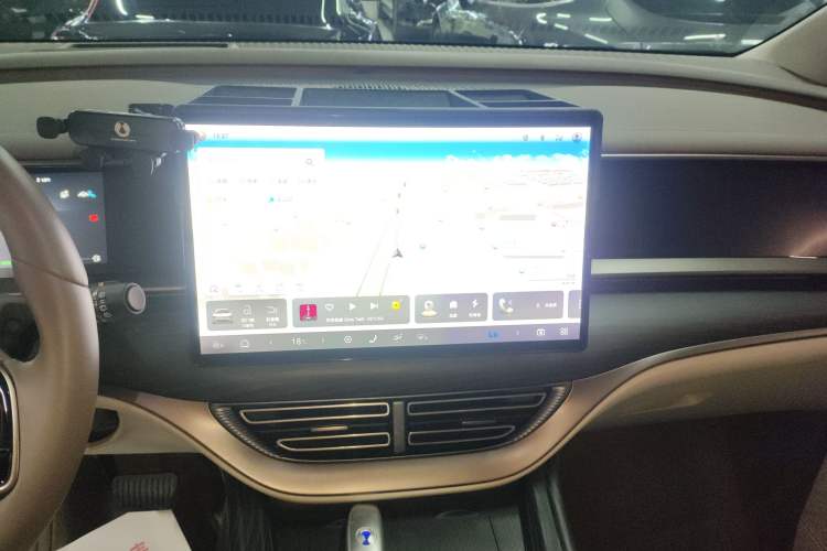 Used Denza D9 2022 DM-i 970 Four-Wheel Drive Flagship Model