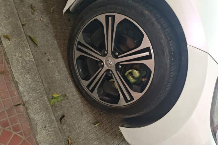 Used Hyundai Elantra (6th Generation / Lingdong) 2018 1.4T Dual-Clutch Xuan Dong · Dynamic Edition Right Front Wheel Hub