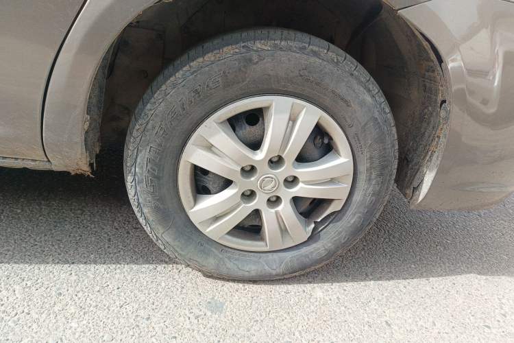 Used FORTHING Lingzhi 2017 M3L 1.6L 7-Seater Comfort Model