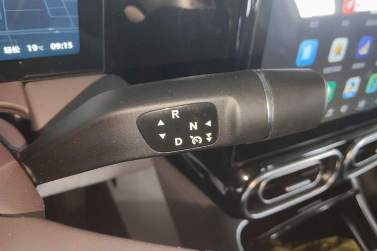 Used Leapmotor C11 2023 Pure Electric 500 Comfort Edition Gear Lever