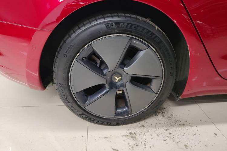 Used Tesla Model 3 2021 Standard Range Rear-Wheel Drive Upgraded Version 3D6 Right Rear Wheel Hub