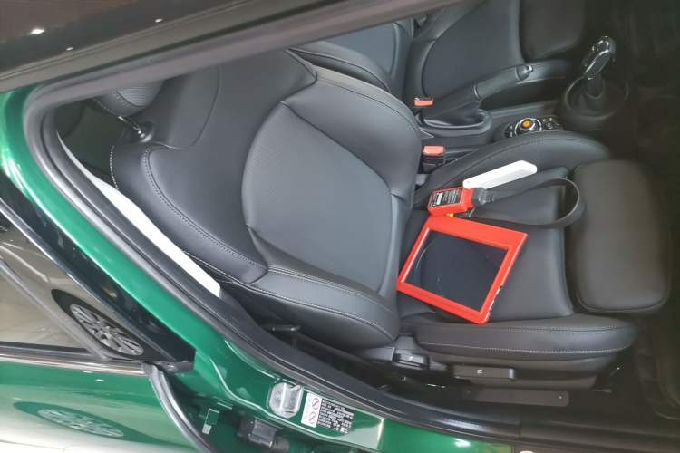 Used MINI MINI 2021 1.5T COOPER Classic Edition Five-Door Version
