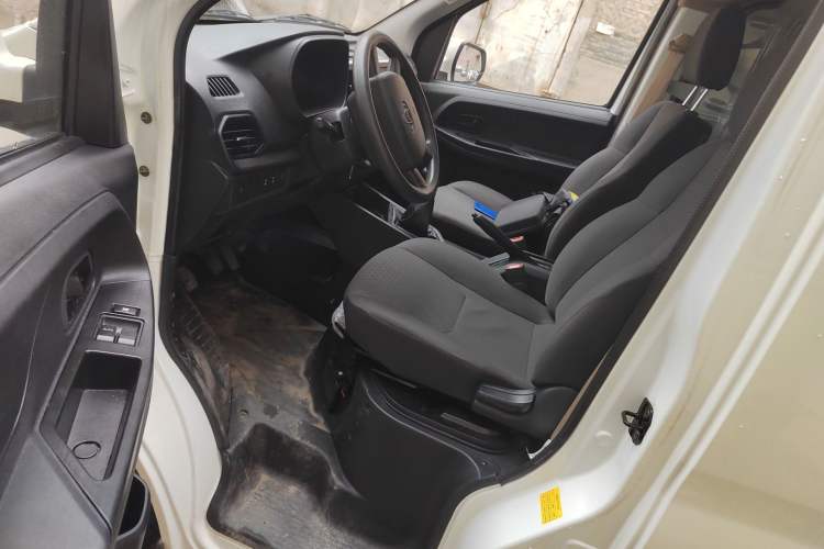 Used CHANGAN KAICHENG Ruixing M80 2021 1.6L Comfort Version 2-Seater Single-Steaming Air-Conditioned China VI Standard Flat Roof with Lift-Up Rear Door DAM16KR